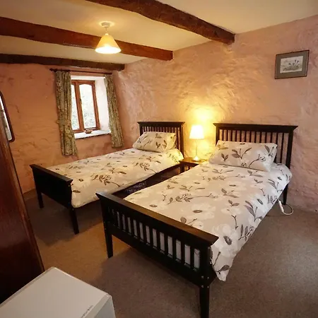 Ghyll Burn And Barn End 앨스턴